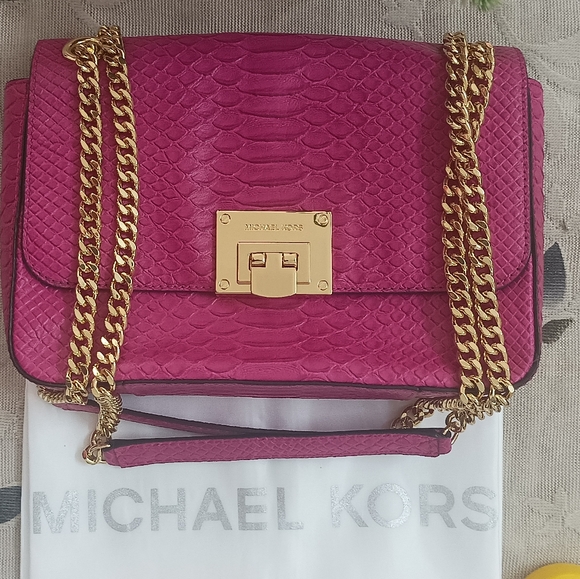 Michael Kors Handbags - Authentic Michael Kors Tina Medium Shoulder Bag in Fuchsia